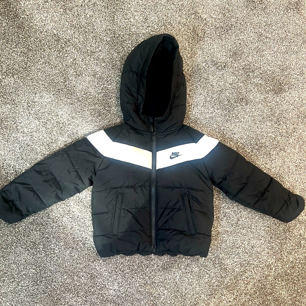 Nike Kids Black and White Puffer Jacket